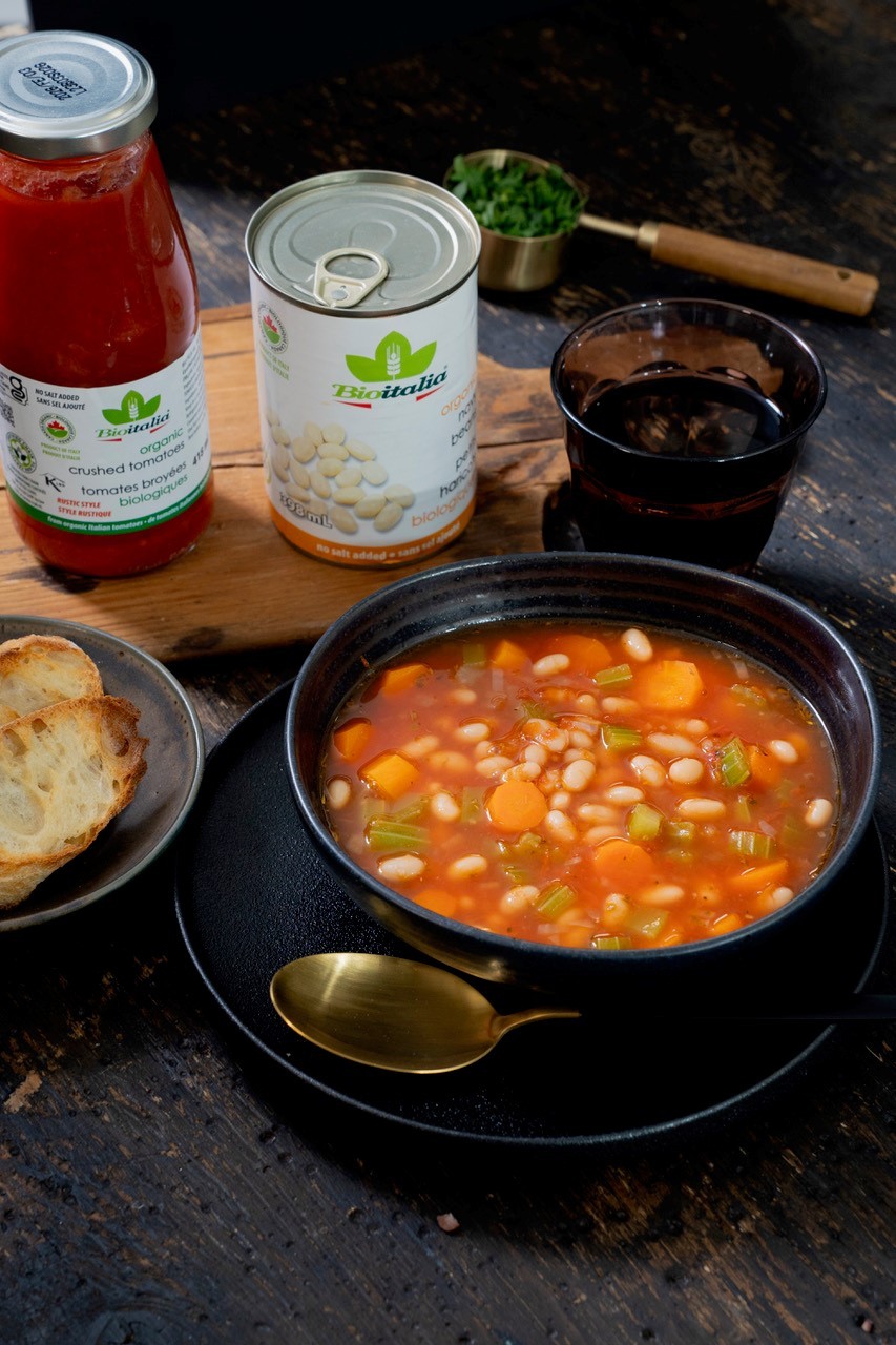 Soupe aux petits haricots blancs et tomates