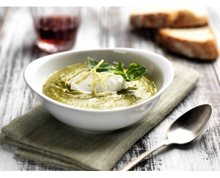 Green pea velouté with basil yogurt sauce